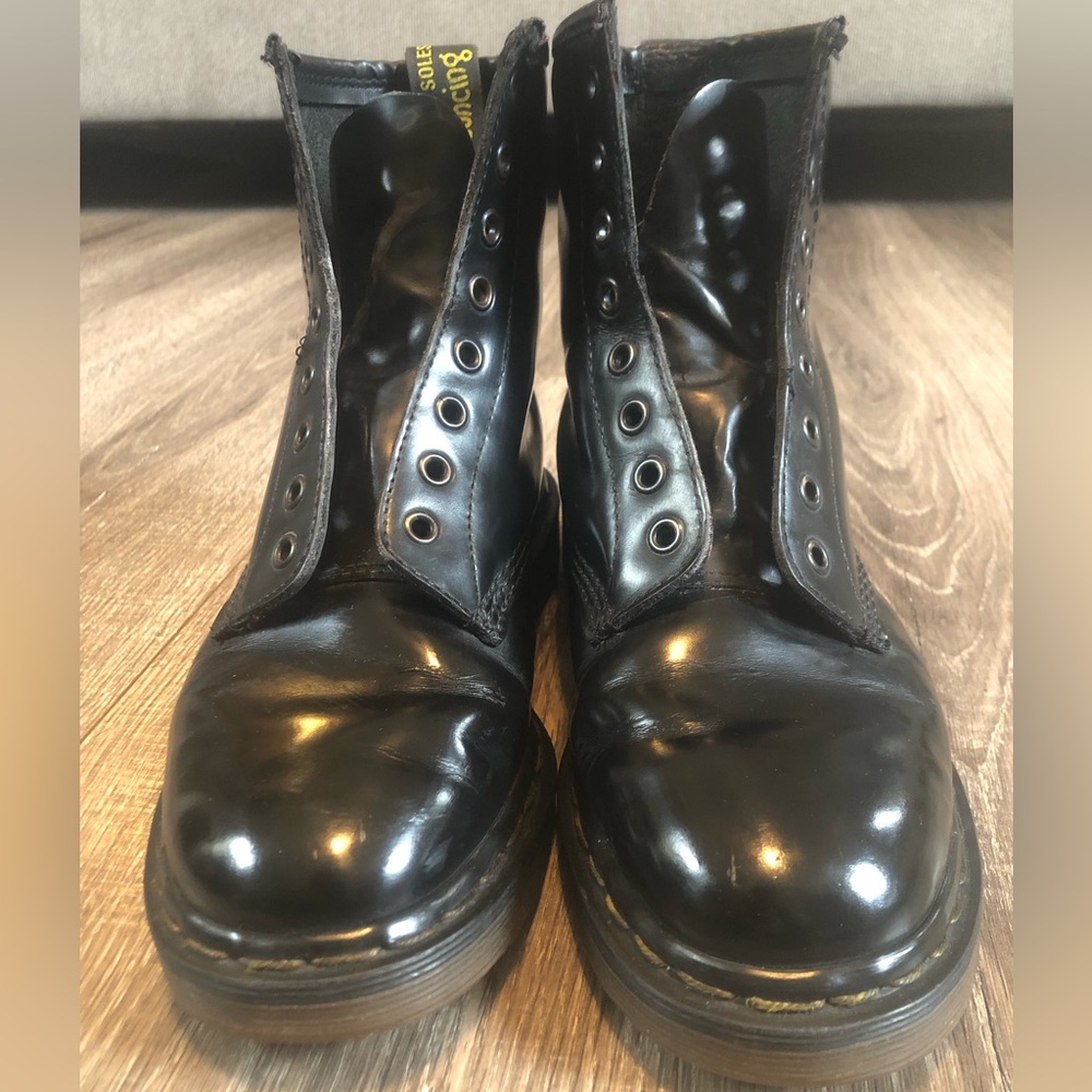 Vintage made in England Doc Martens!